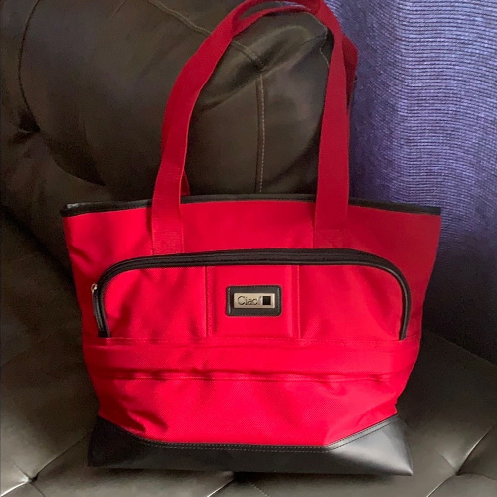Ciao! Red luggage tote